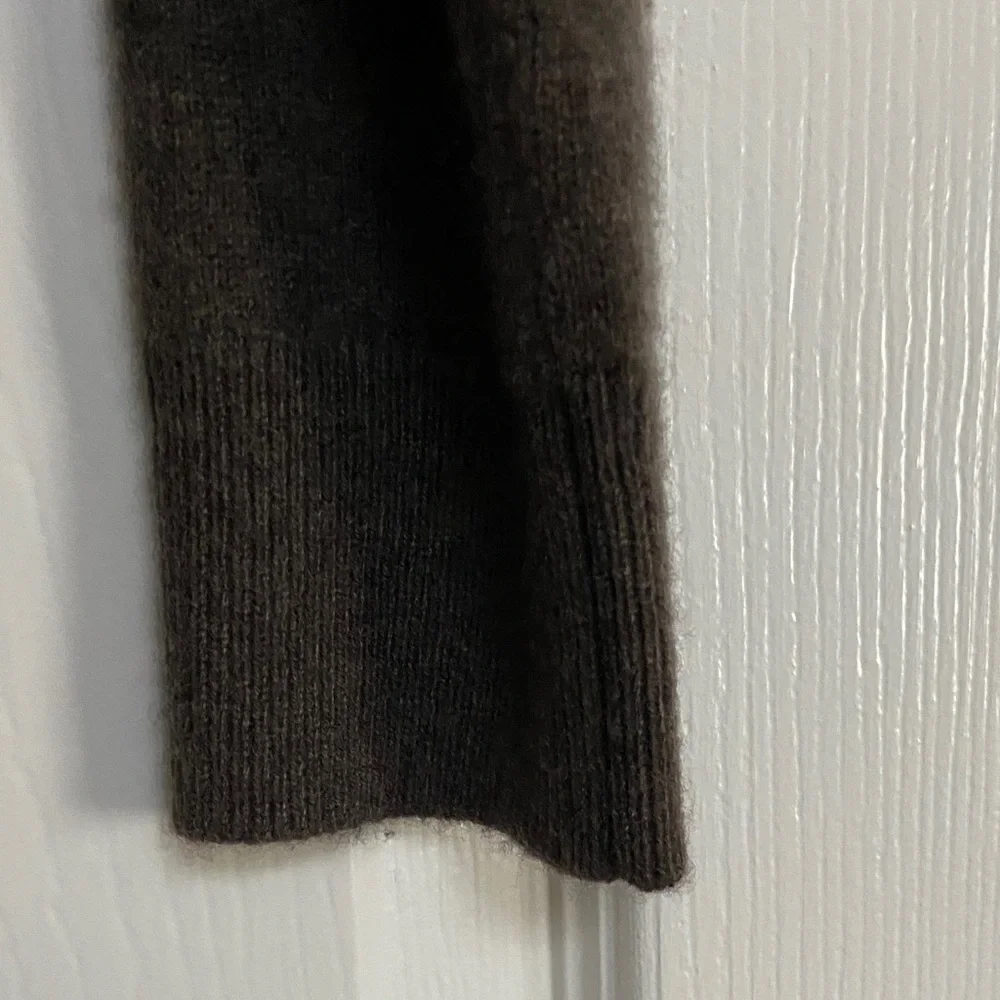 Quince Rich Brown Cashmere Turtleneck Sweater - Picture 8 of 10